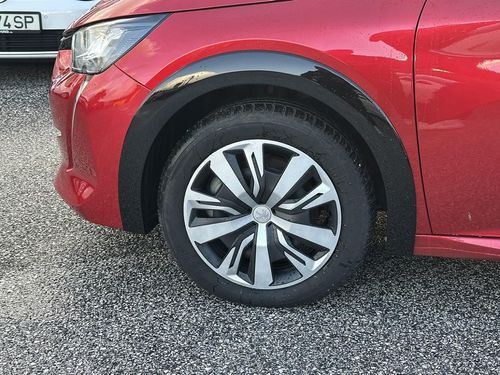 Peugeot e-208 - Photo 6