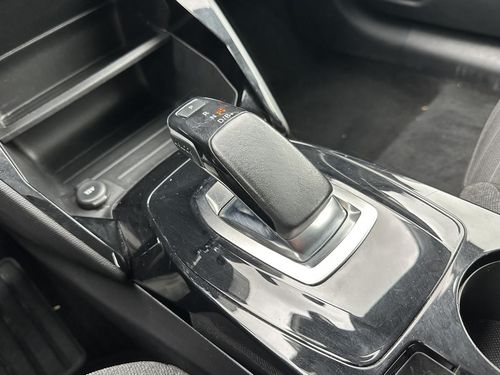 Peugeot e-208 - Photo 32