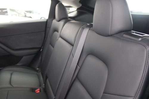 Tesla Model Y - Photo 22
