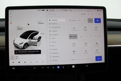 Tesla Model Y - Photo 16