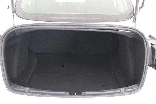 Tesla Model 3 - Photo 8