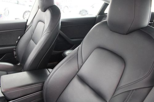 Tesla Model 3 - Photo 11
