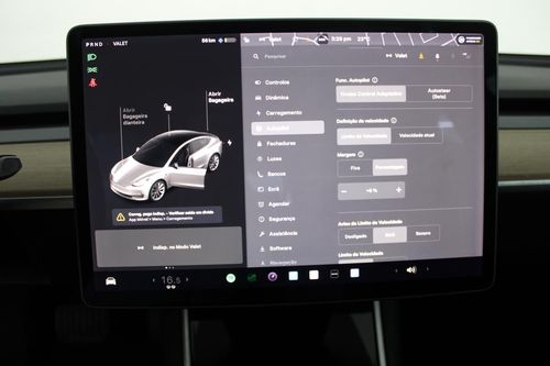 Tesla Model 3 - Photo 22