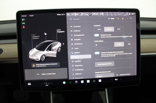 Tesla Model 3 - Photo 26