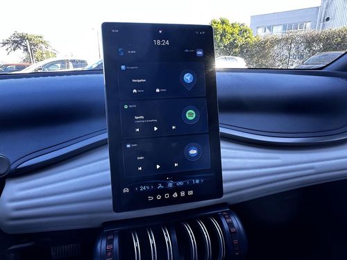 BYD Atto 3 - Photo 23