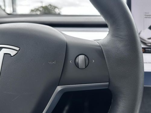 Tesla Model Y - Photo 23