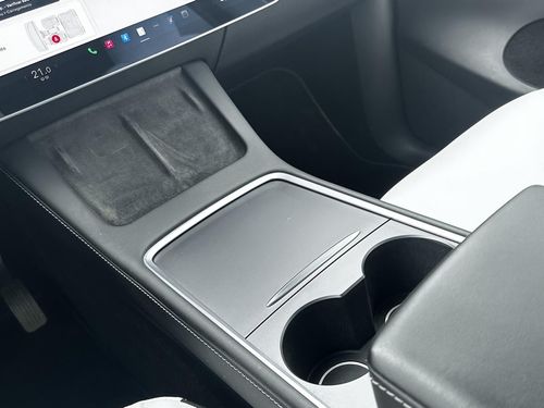 Tesla Model Y - Photo 30