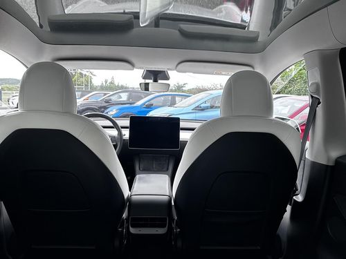 Tesla Model Y - Photo 55