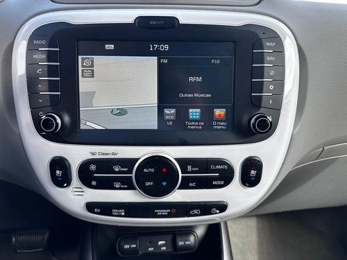 Kia e-Soul - Photo 21