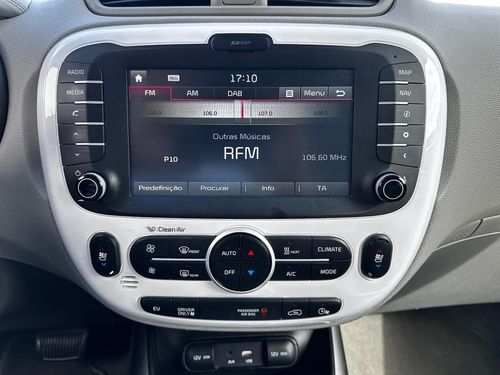 Kia e-Soul - Photo 22