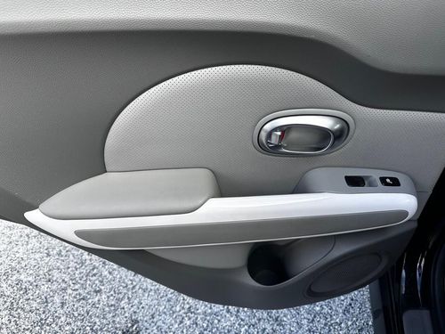 Kia e-Soul - Photo 31