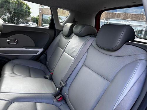 Kia e-Soul - Photo 32