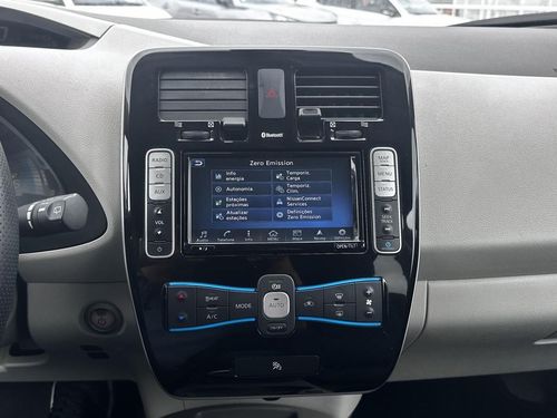 Nissan Leaf - Photo 24