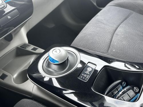 Nissan Leaf - Photo 25
