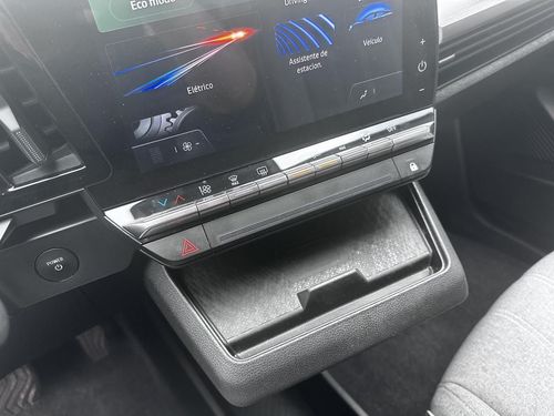 Renault Mégane E-Tech - Photo 29