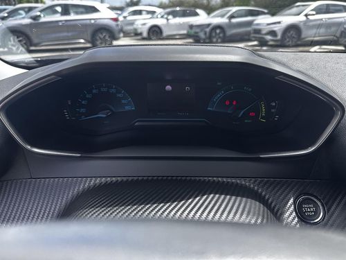 Peugeot e-2008 - Photo 18