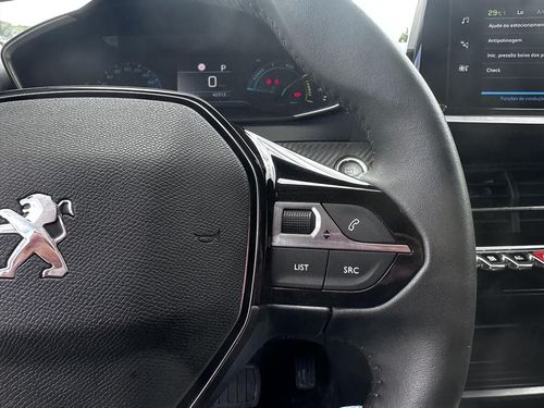 Peugeot e-2008 - Photo 22