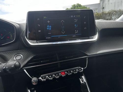 Peugeot e-2008 - Photo 24