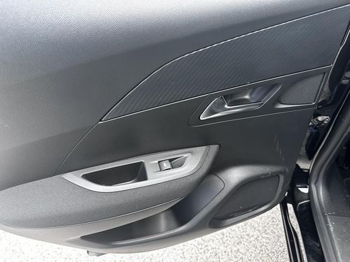Peugeot e-2008 - Photo 33
