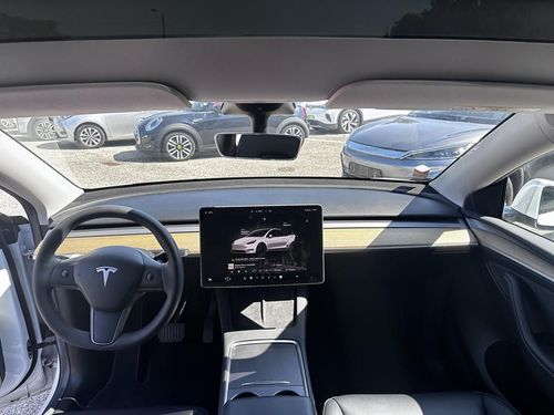 Tesla Model Y - Photo 53