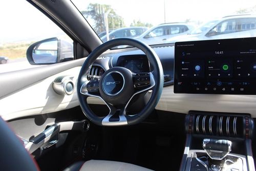 BYD Atto 3 - Photo 23