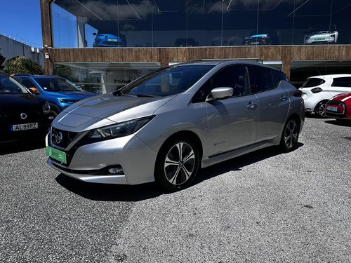 Nissan Leaf - Photo 2