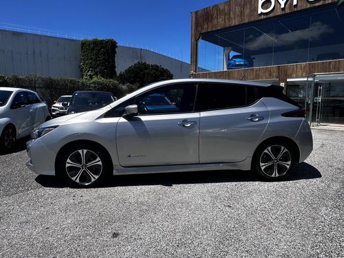 Nissan Leaf - Photo 8