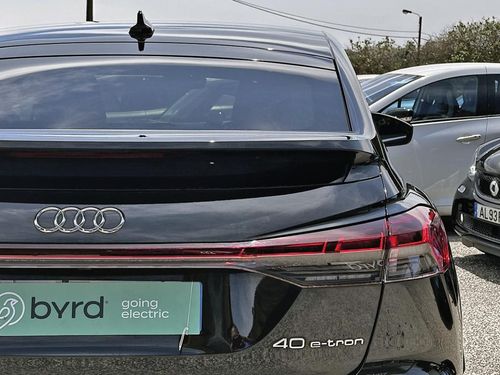 Audi Q4 Sportback e-tron - Photo 11
