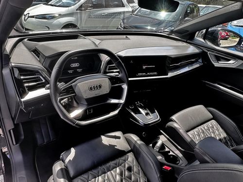 Audi Q4 Sportback e-tron - Photo 19