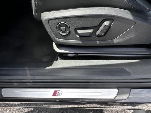 Audi Q4 Sportback e-tron - Photo 21