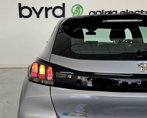 Peugeot e-208 - Photo 7