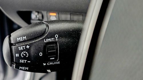 Peugeot e-208 - Photo 14