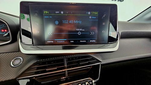 Peugeot e-208 - Photo 17