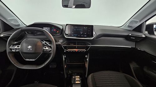 Peugeot e-208 - Photo 10