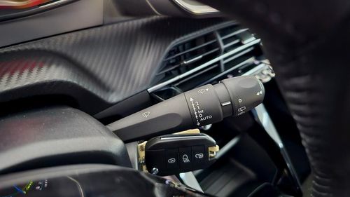 Peugeot e-2008 - Photo 10