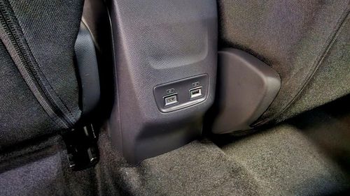 Peugeot e-2008 - Photo 19
