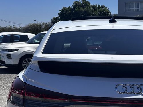 Audi Q4 Sportback e-tron - Photo 11