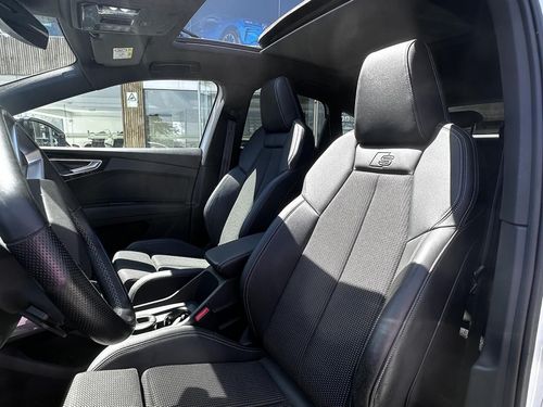 Audi Q4 Sportback e-tron - Photo 20