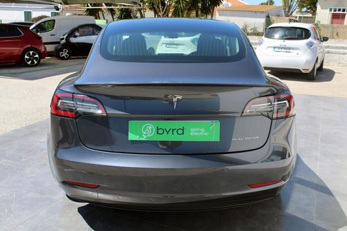 Tesla Model 3 - Photo 8