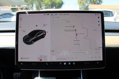 Tesla Model 3 - Photo 23
