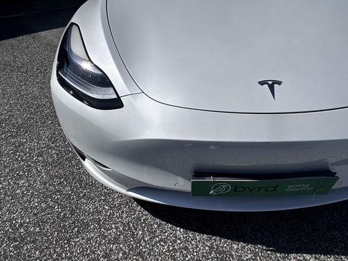 Tesla Model Y - Photo 4