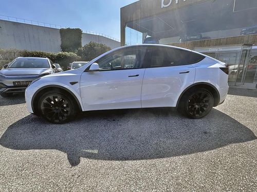 Tesla Model Y - Photo 8