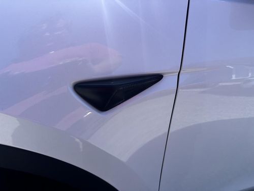 Tesla Model Y - Photo 7
