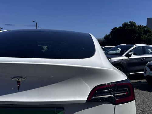 Tesla Model Y - Photo 11