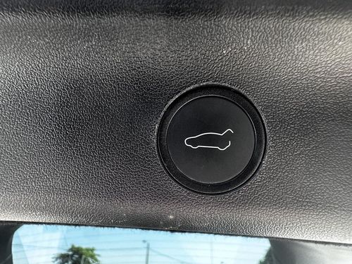 Tesla Model Y - Photo 13