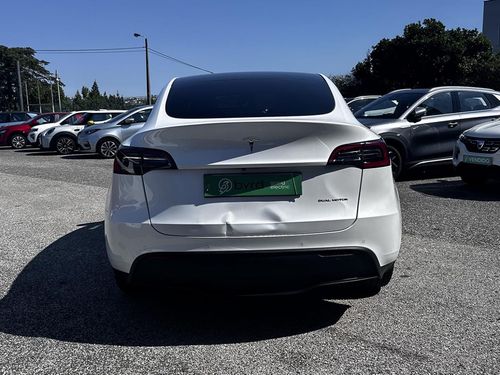 Tesla Model Y - Photo 16