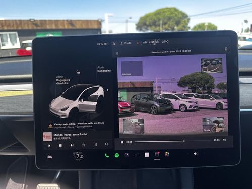 Tesla Model Y - Photo 49