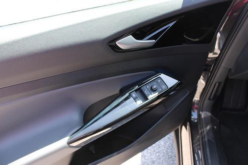 Volkswagen ID.4 - Photo 12