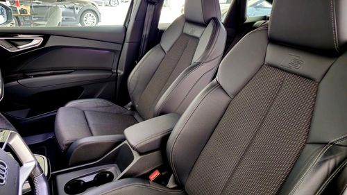 Audi Q4 Sportback e-tron - Photo 13