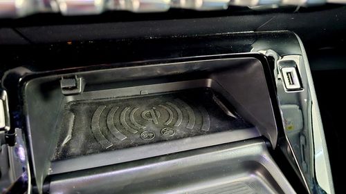 Peugeot e-2008 - Photo 18